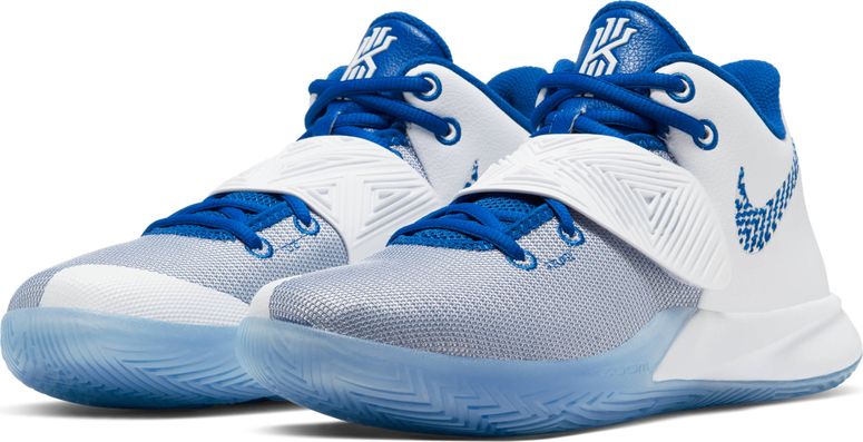 kyrie 7 intersport