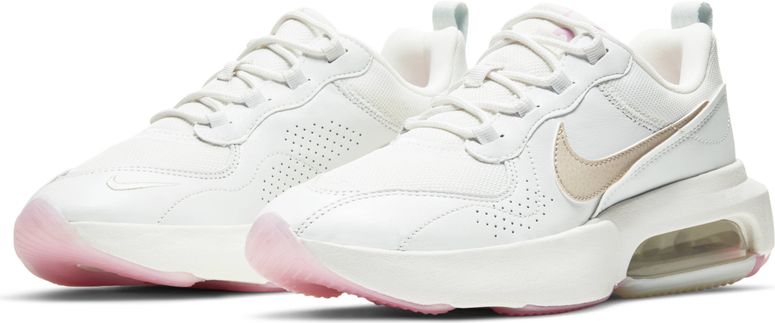 Кросівки Nike CZ3960-100 білий Розмір 