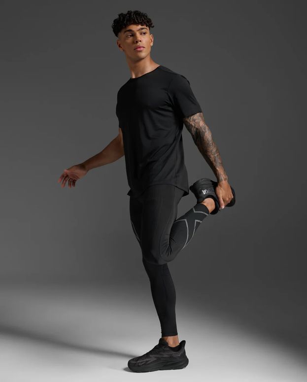 Футболка 2XU Light Speed Tech Tee чоловіча - 6