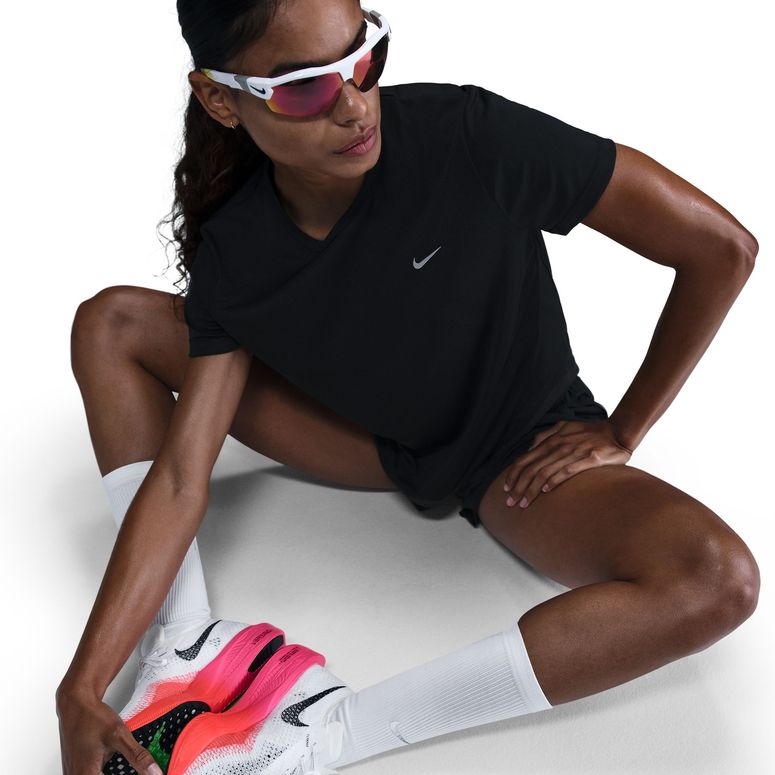 Футболка Nike W NK TEMPO DF SS TOP жіноча - 6