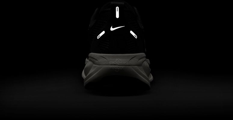 Кроссовки Nike W NIKE VOMERO 18 женские - 12