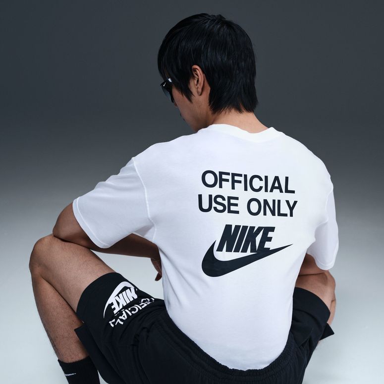 Футболка Nike U NSW TEE M90 OC REMIX чоловіча - 11