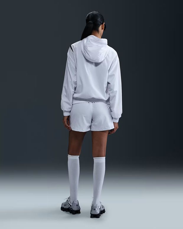 Шорти Nike W NSW CLS WVN MR 5" LOGO SHORT жіночі - 3