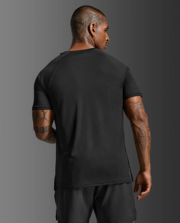 Футболка 2XU Aero Mesh Tee чоловіча - 2