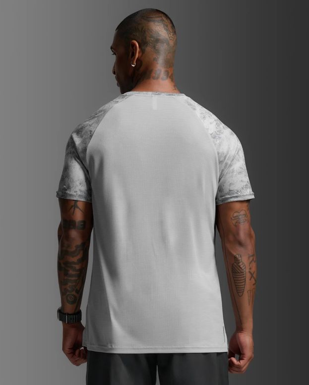 Футболка 2XU Aero Mesh Tee чоловіча - 2