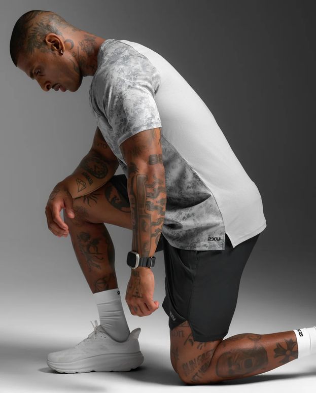 Футболка 2XU Aero Mesh Tee чоловіча - 8