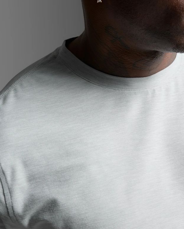 Футболка 2XU Signature Soft Jersey Tee чоловіча - 5