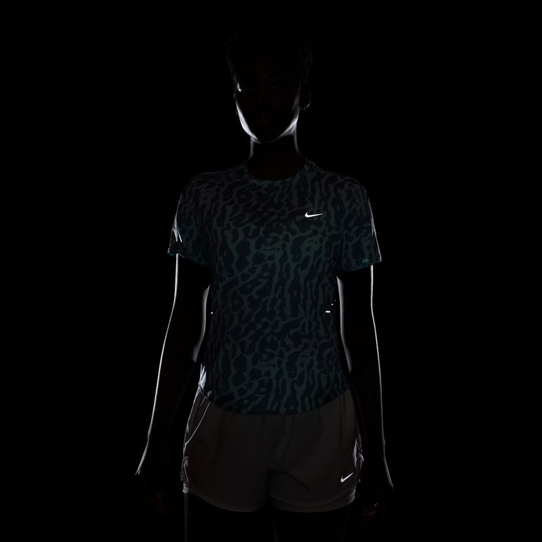 Футболка Nike W NK SWIFT NVLT DF SS TOP женская - 8