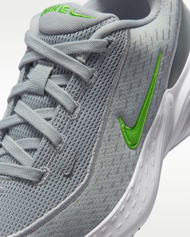 Кросівки Nike Uplift SC для хлопчика - 8