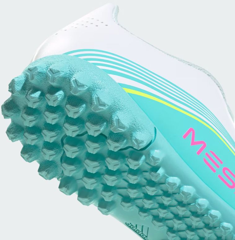 Бутсы Adidas F50 MESSI CLUB TF J FTWWHT/LUCPNK/FLAAQU детские - 10