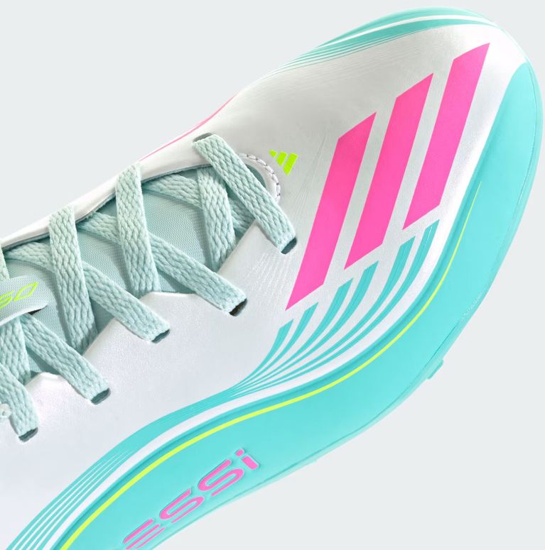 Бутсы Adidas F50 MESSI CLUB TF J FTWWHT/LUCPNK/FLAAQU детские - 9