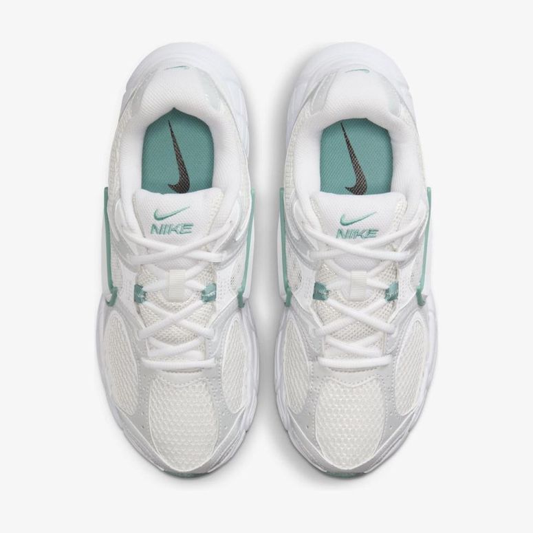 Кроссовки Nike NIKE V5 RNR женские - 3