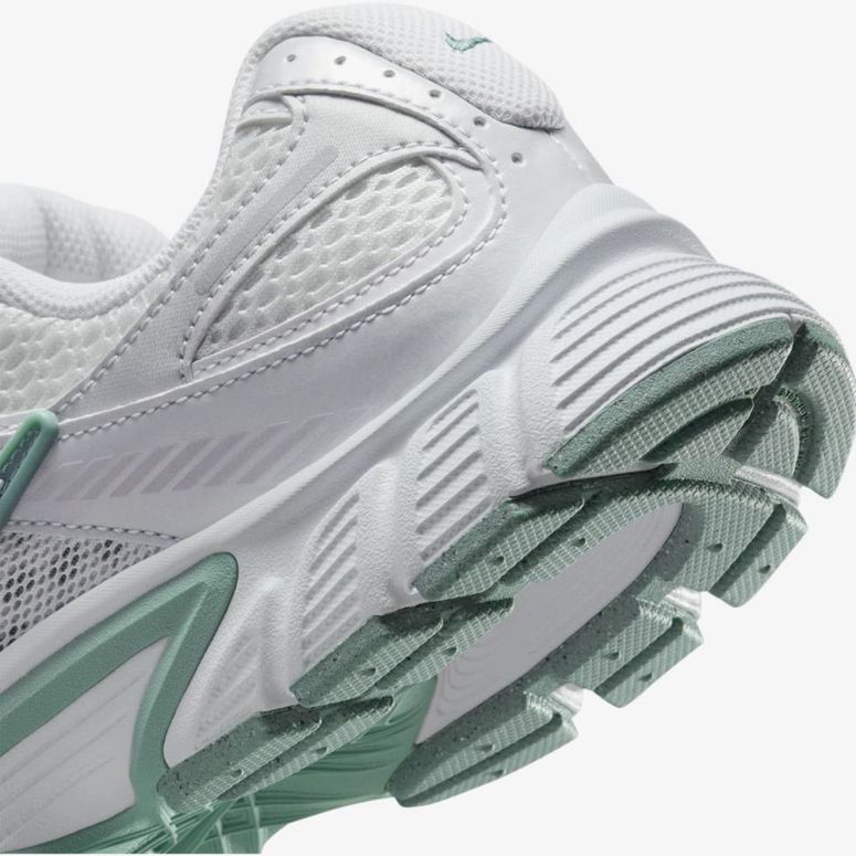 Кроссовки Nike NIKE V5 RNR женские - 5