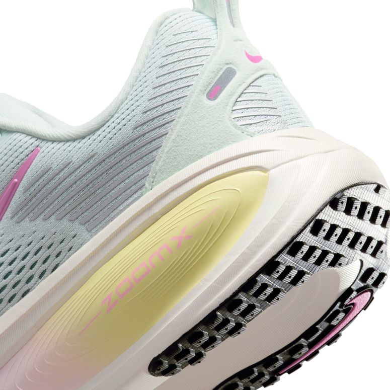 Кросівки Nike W NIKE VOMERO 18 жіночі - 10