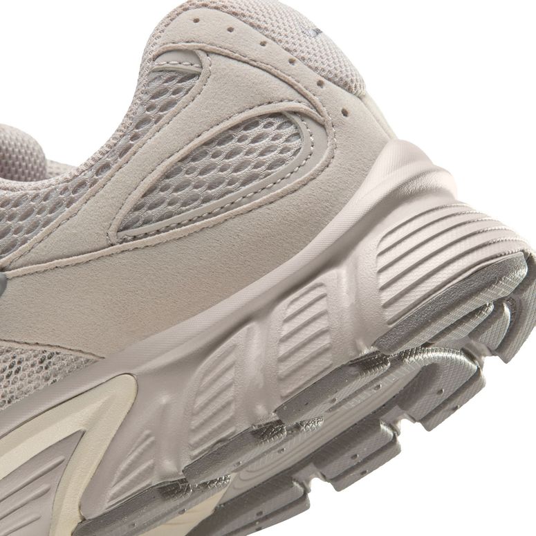 Кросівки Nike NIKE V5 RNR жіночі - 11