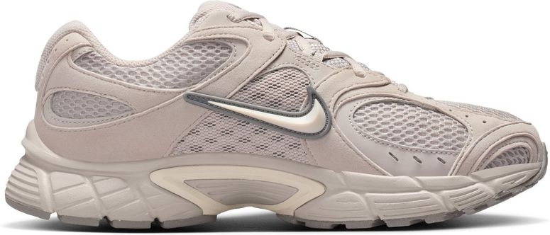 Кросівки Nike NIKE V5 RNR жіночі - 2