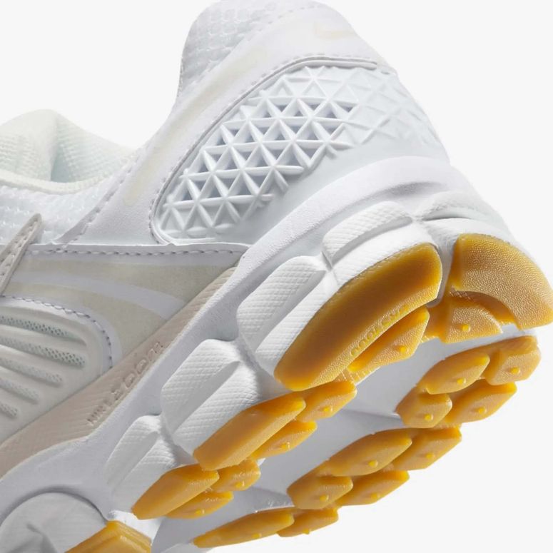 Кросівки Nike W NIKE ZOOM VOMERO 5 жіночі - 5