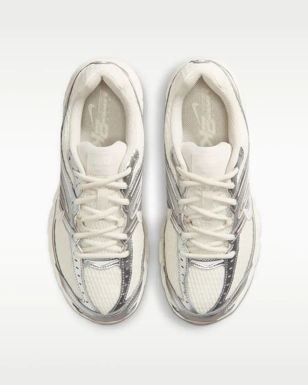 Кросівки Nike W NIKE AIR MAX MOTO 2K жіночі - 4