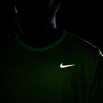 Футболка Nike DF MILER TOP SS - 17