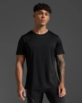 Футболка 2XU Light Speed Tech Tee чоловіча - 3