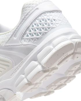 Кроссовки Nike W NIKE ZOOM VOMERO 5 SE женские - 8