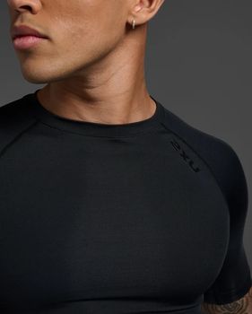 Футболка 2XU Core Compression Long Sleeve чоловіча - 4