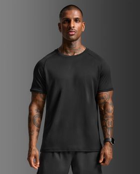 Футболка 2XU Aero Mesh Tee чоловіча - 1