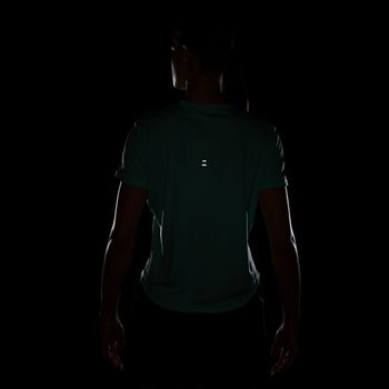 Футболка Nike W NK TEMPO SWSH HBR DF SS TOP жіноча - 9