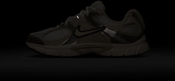 Кроссовки Nike NIKE V5 RNR (GS) детские - 12