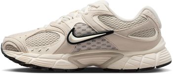 Кроссовки Nike NIKE V5 RNR женские - 4