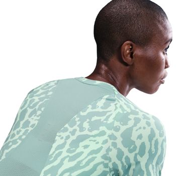 Футболка Nike W NK SWIFT NVLT DF SS TOP женская - 4