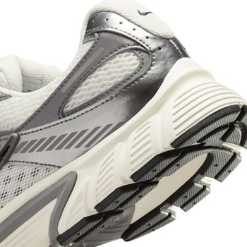 Кросівки Nike NIKE V5 RNR чоловічі - 11