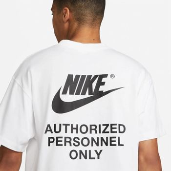 Футболка Nike DM6427-100 чоловіча - 3