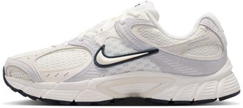 Кросівки Nike W NIKE V5 RNR SUEDE 2 жіночі - фото